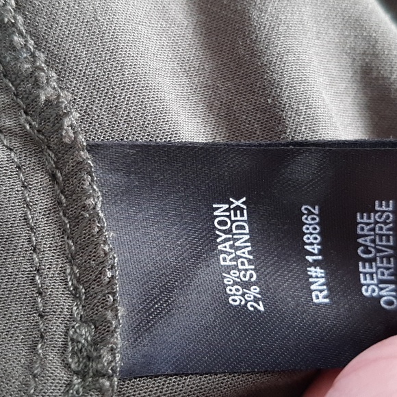 Torrid Midi Challis Button-Front Skirt - Picture 7 of 7